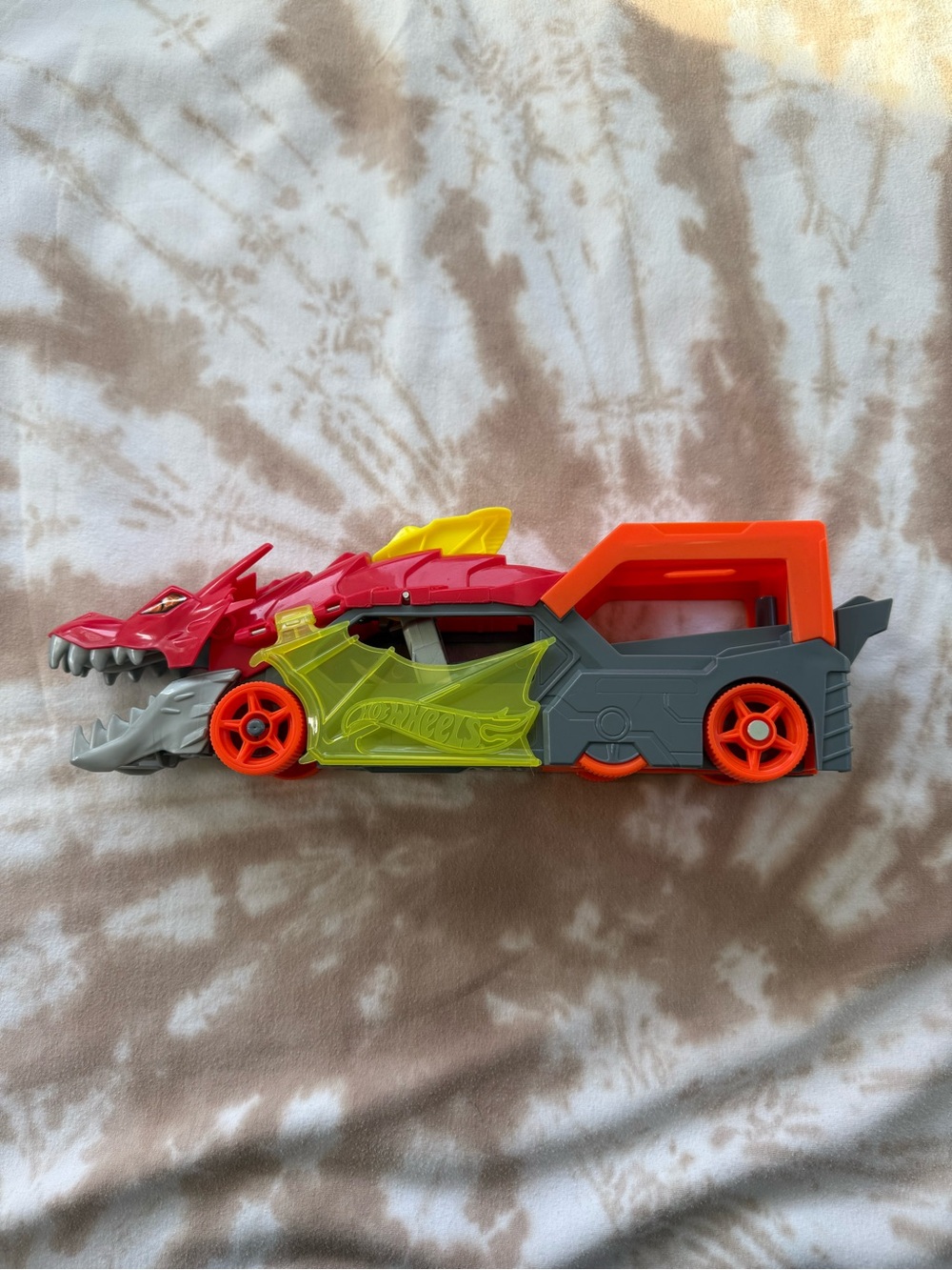 Hot Wheels Dragon Racer Toy Car